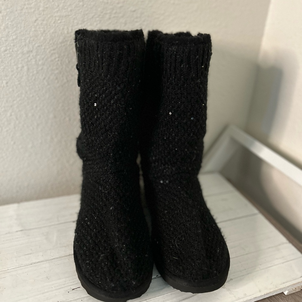 UGG Black Sparkly Knit Boots Sz 6